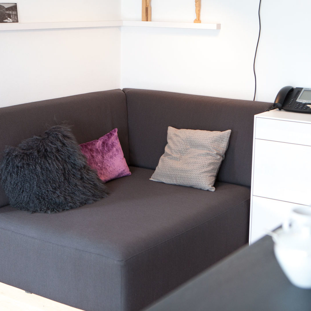 Gemütliche Sitzecke mit cleveren Funktionen