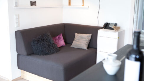 Gemütliche Sitzecke mit cleveren Funktionen