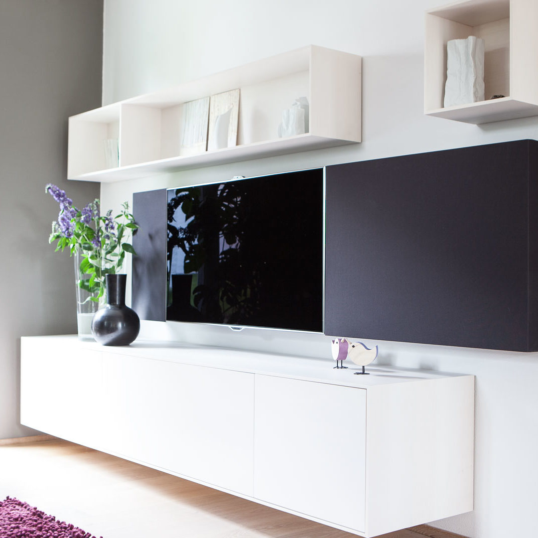 TV-Schrank mit integriertem HiFi-System