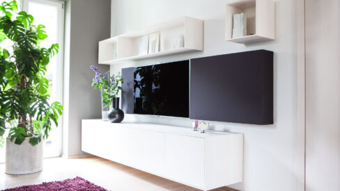 TV-Schrank mit integriertem HiFi-System