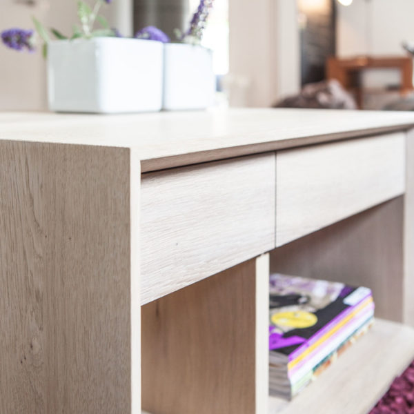 TV-Schrank mit integriertem HiFi-System