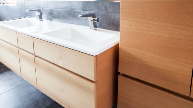 Badmöbel in Kirschbaum