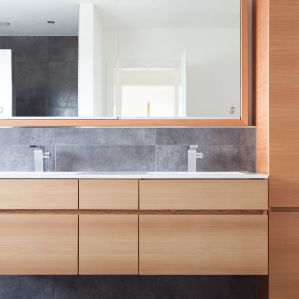 Badmöbel in Kirschbaum