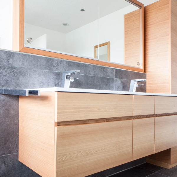 Badmöbel in Kirschbaum