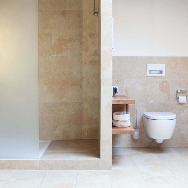 Badmöbel und Raumkonzept für eine Badrenovierung