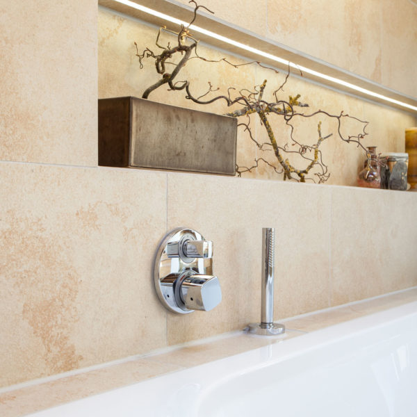 Badmöbel und Raumkonzept für eine Badrenovierung