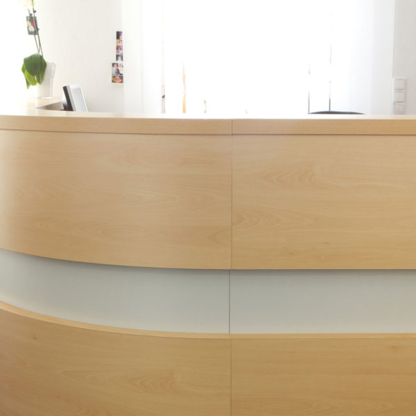 Besprechungszimmer und Empfangstheke