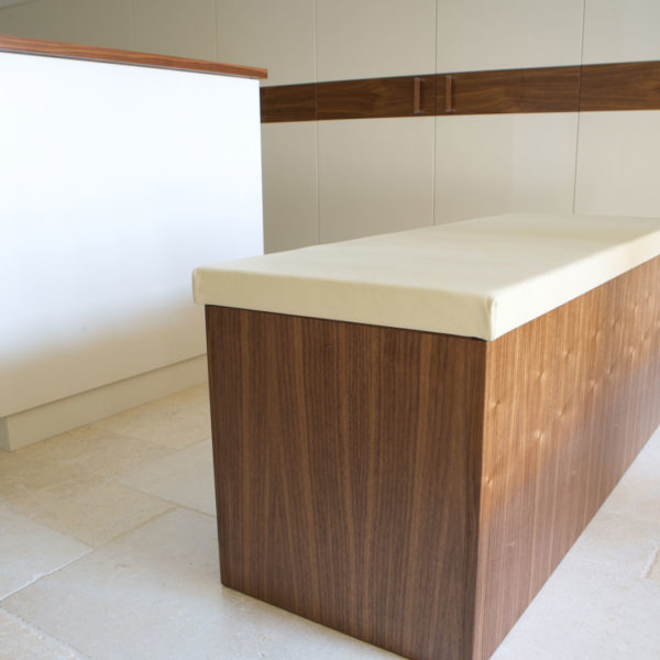 Sitzbank als Stauraum