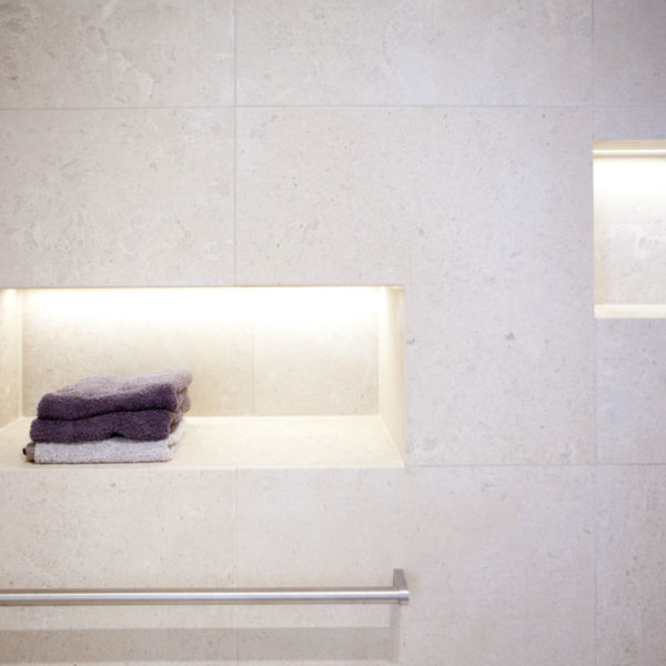 Badmöbel mit cleverer Raumplanung