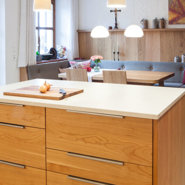 Große Küche inklusive Raumplanung für eine Renovierung