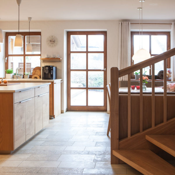 Große Küche inklusive Raumplanung für eine Renovierung