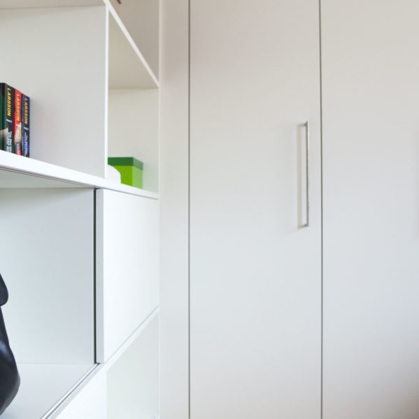 Homeoffice mit viel Stauraum