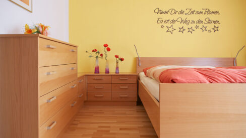 Schlafzimmer in Buche