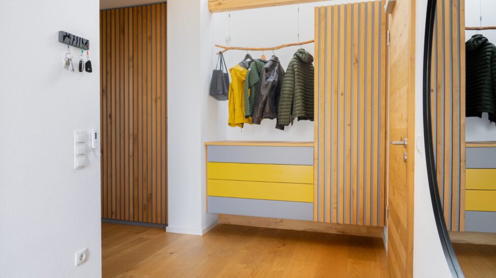Schreinerei Steinberger Garderobe 2723 01