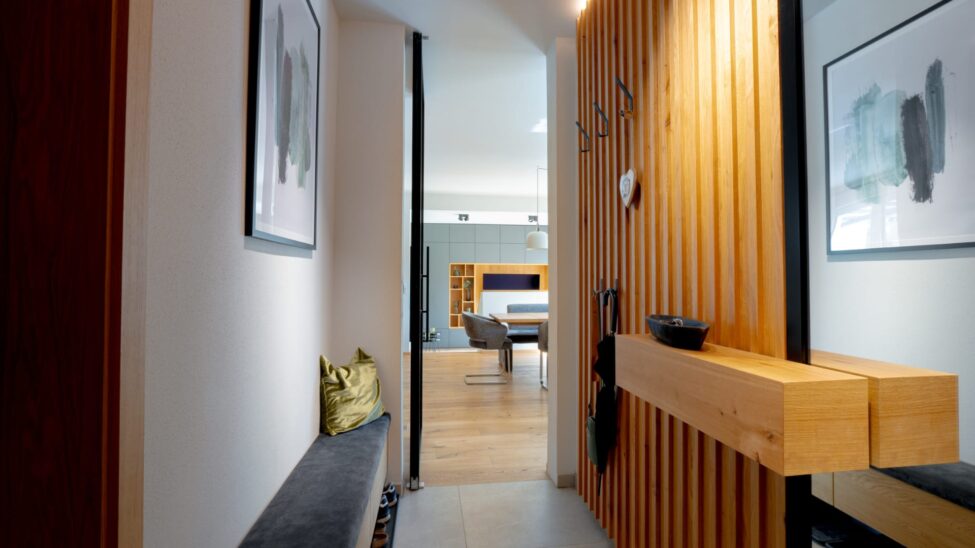 Schreinerei Steinberger Garderobe 2733 01