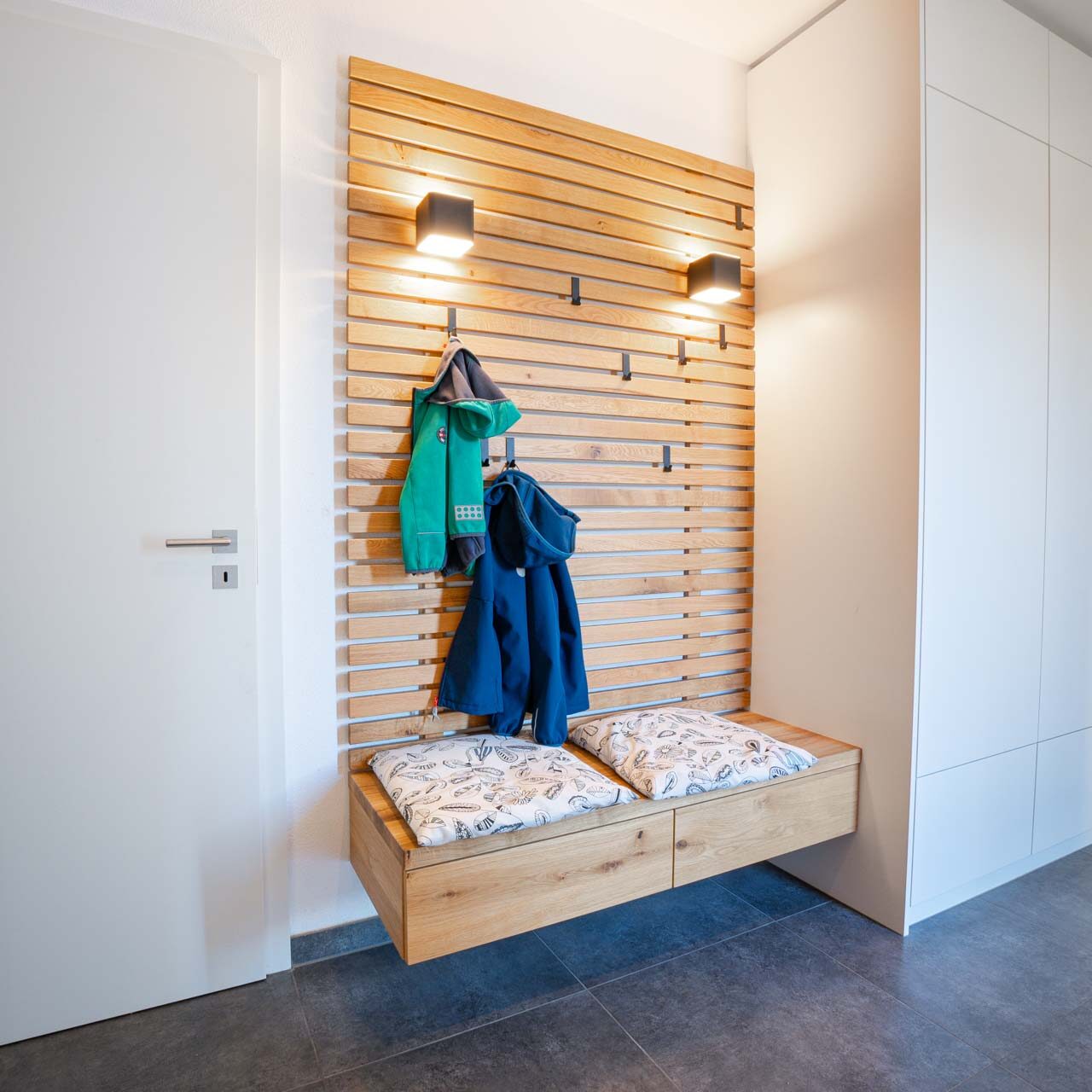 Schreinerei Steinberger Garderobe 3054