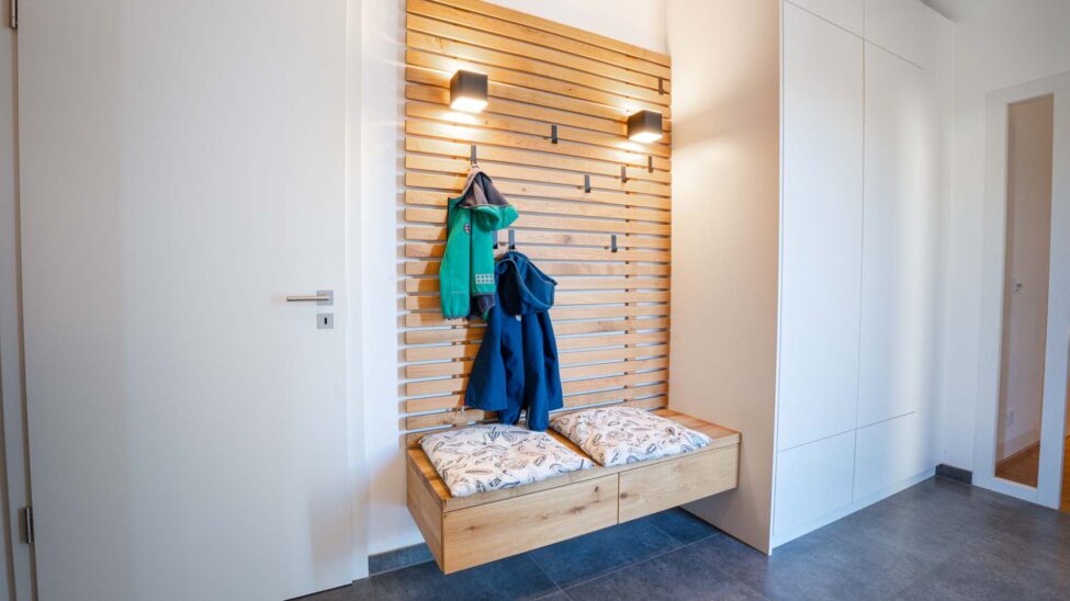 Schreinerei Steinberger Garderobe 3054