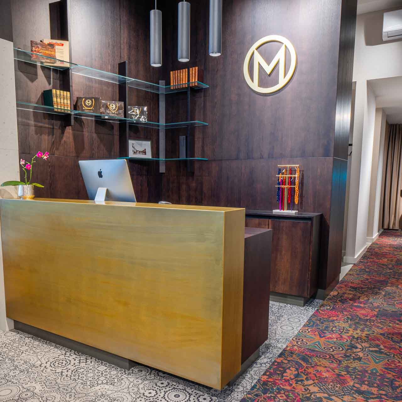 Schreinerei Steinberger Ladeneinrichtung 3106